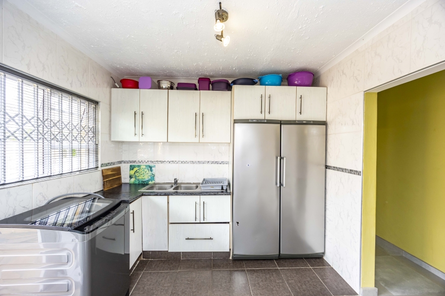 4 Bedroom Property for Sale in Amalinda North Eastern Cape
